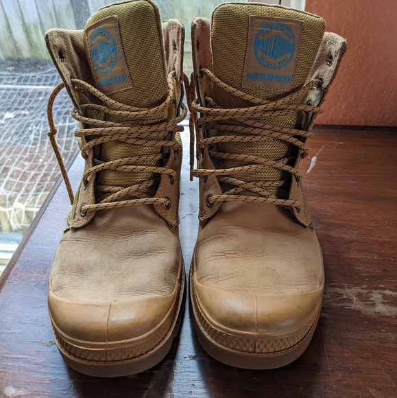 Palladium Waterproof Hiking / All-Weather Boots 🥾 - Picture 2 of 6